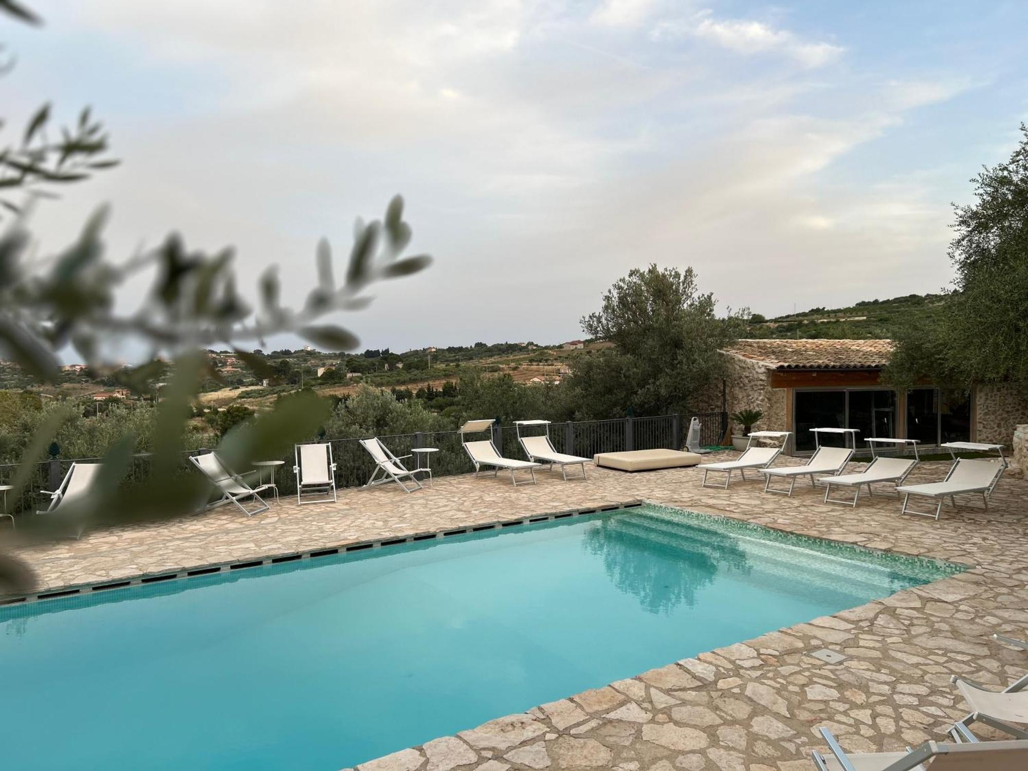 Roba Degli Ulivi Bed & Breakfast Agrigento Ngoại thất bức ảnh