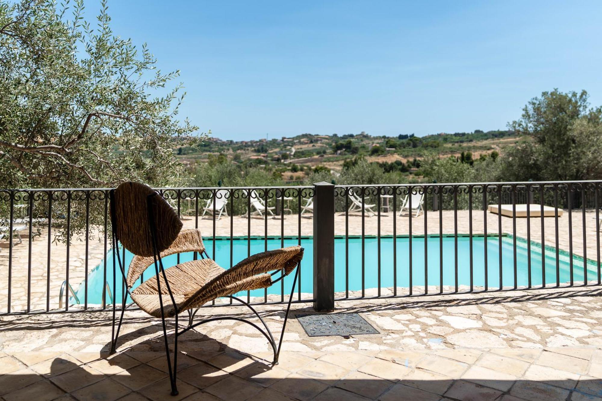 Roba Degli Ulivi Bed & Breakfast Agrigento Ngoại thất bức ảnh
