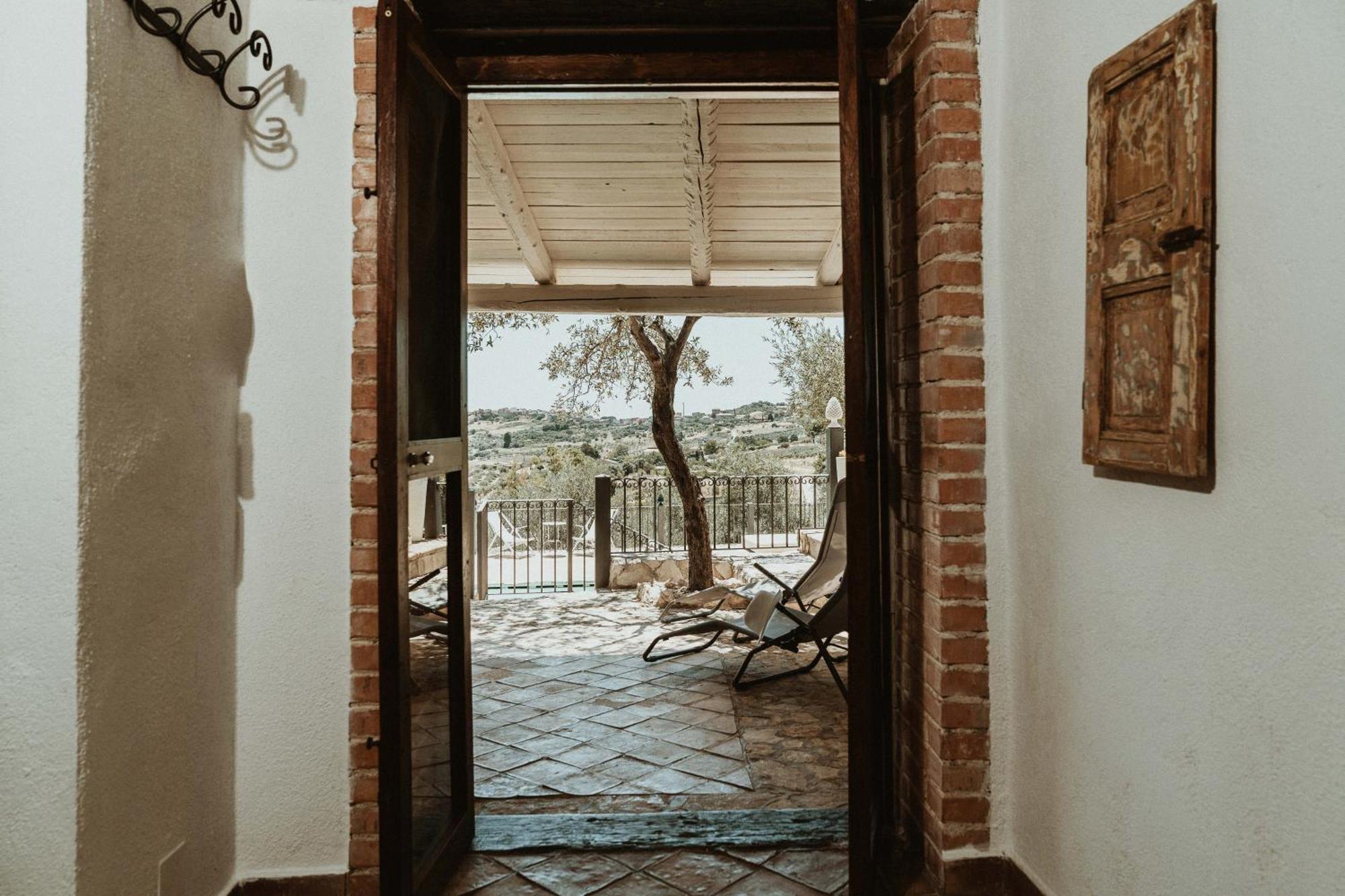 Roba Degli Ulivi Bed & Breakfast Agrigento Ngoại thất bức ảnh