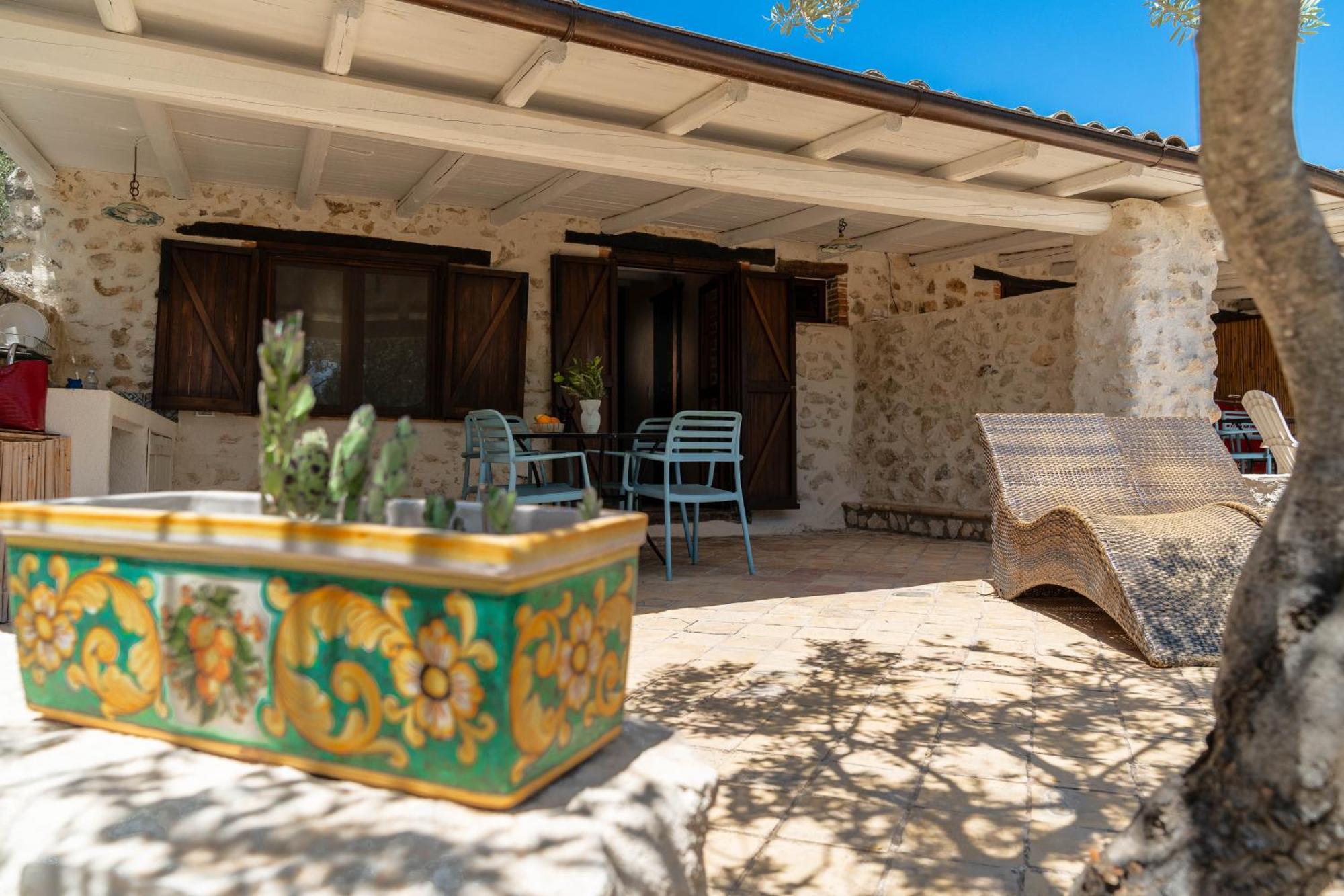 Roba Degli Ulivi Bed & Breakfast Agrigento Ngoại thất bức ảnh